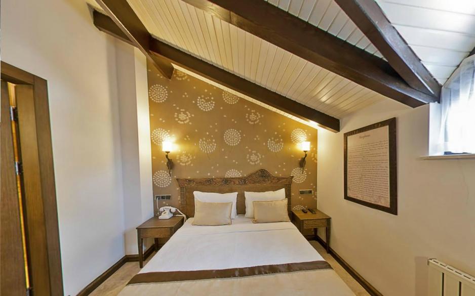 Assos Behram Hotel